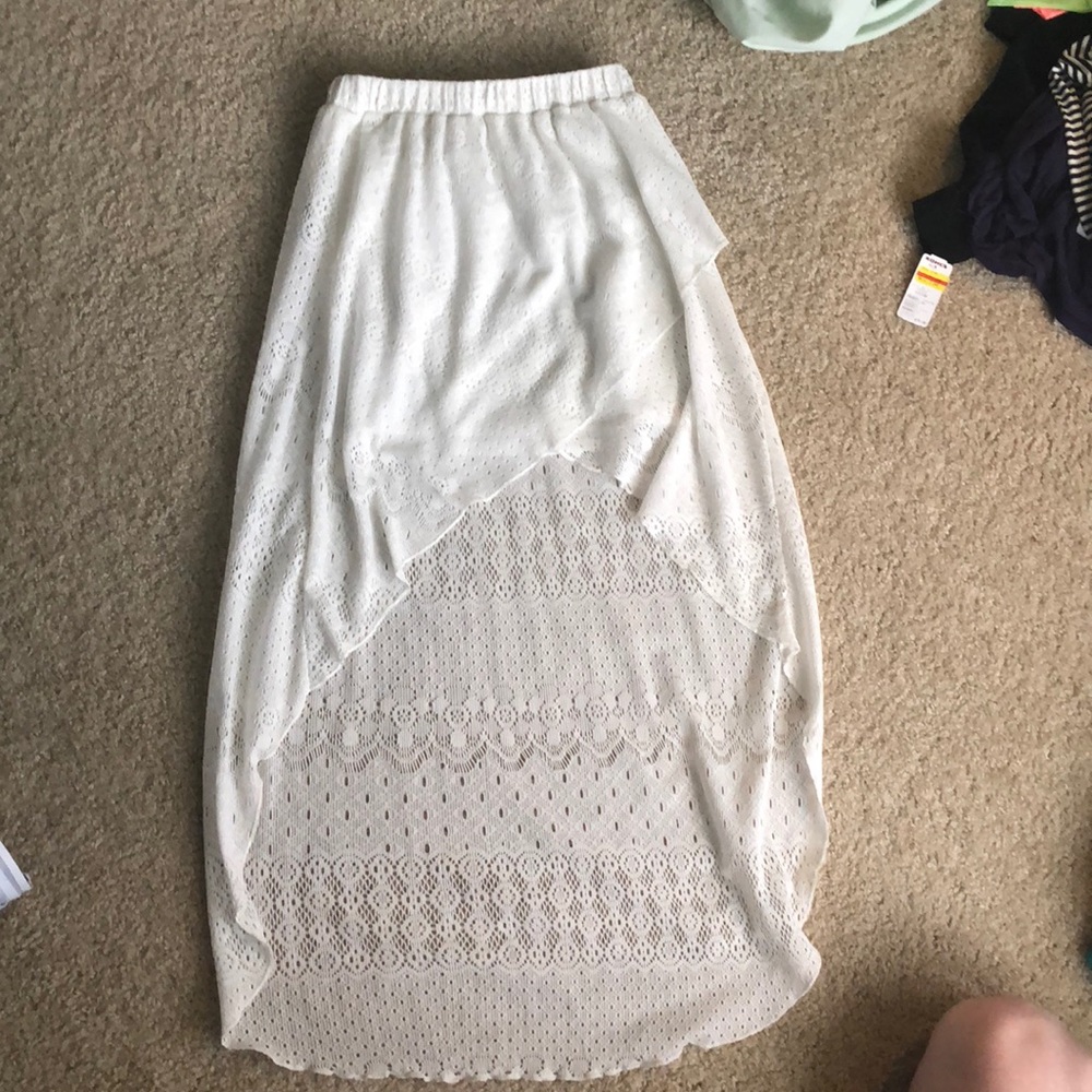 Super cute white skirt